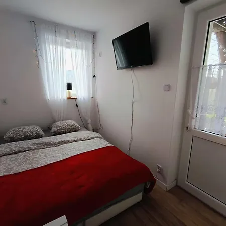 アパート U Podnoza Gor Sowich ピエシツェ