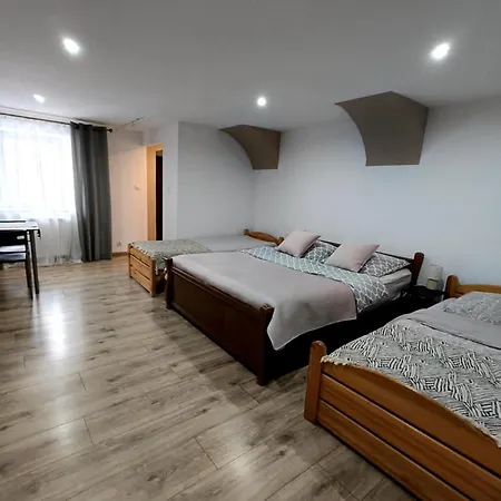 U Podnoza Gor Sowich *